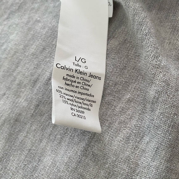 Calvin Cline Jeans Sweater Size Large - Picture 4 of 4